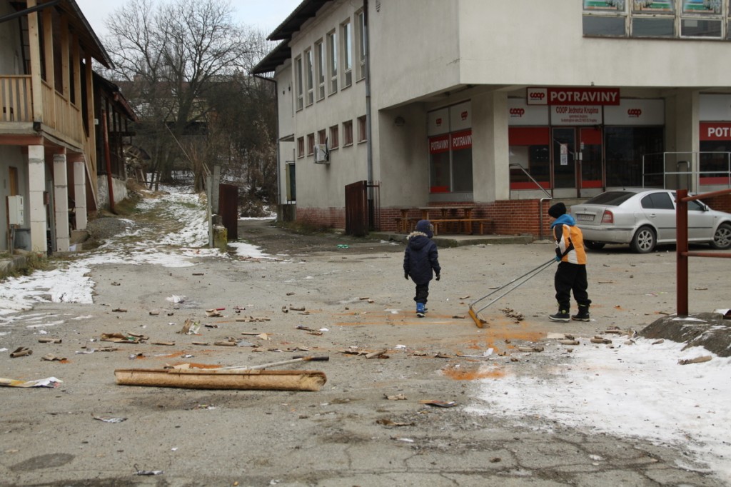 riadenie námestia v Podkoniciach 2015